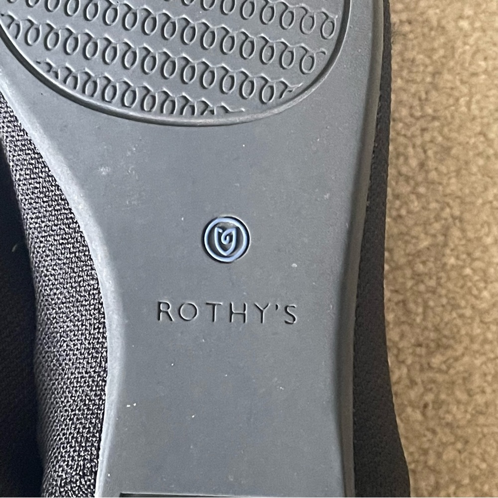 Rothy’s Black Pointed Toe Flats Slip On Shoes Size 10 (Fits like  9.5) - Picture 8 of 8